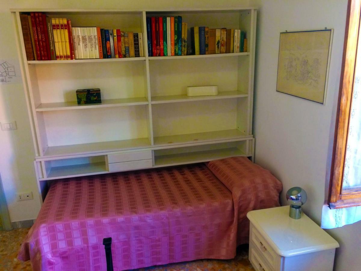 Roma Manuela'S Cozy Guest House Trastevere Ngoại thất bức ảnh