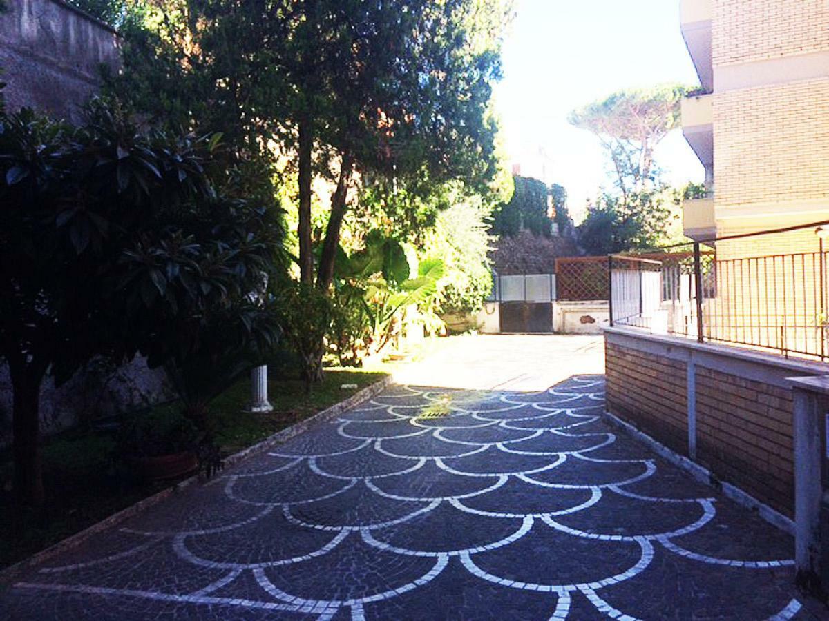 Roma Manuela'S Cozy Guest House Trastevere Ngoại thất bức ảnh