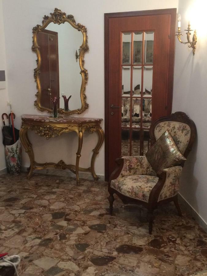 Roma Manuela'S Cozy Guest House Trastevere Ngoại thất bức ảnh