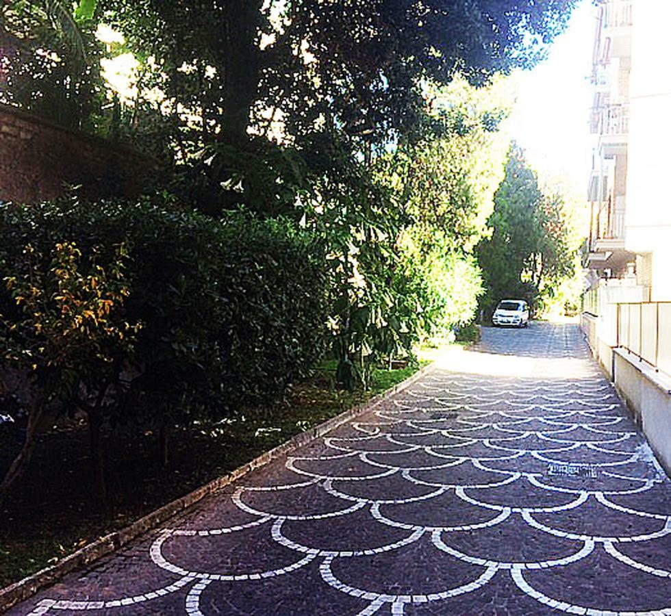 Roma Manuela'S Cozy Guest House Trastevere Ngoại thất bức ảnh