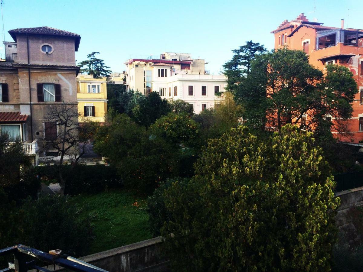 Roma Manuela'S Cozy Guest House Trastevere Ngoại thất bức ảnh