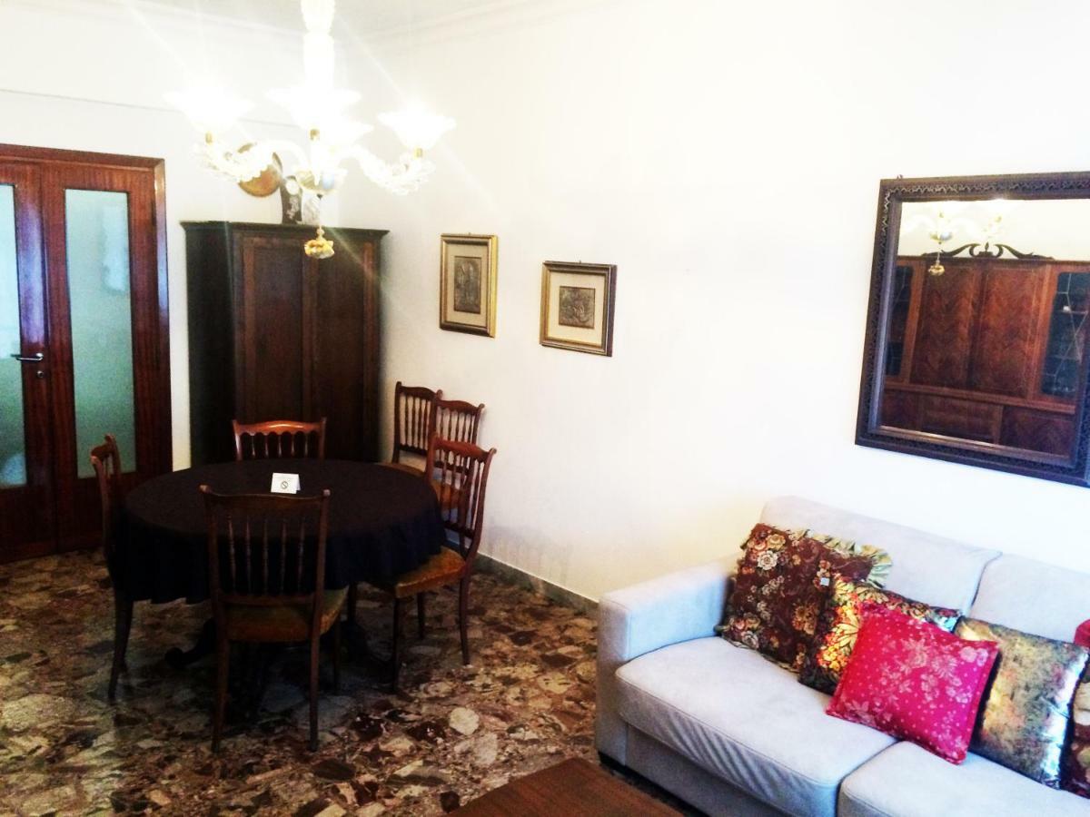 Roma Manuela'S Cozy Guest House Trastevere Ngoại thất bức ảnh